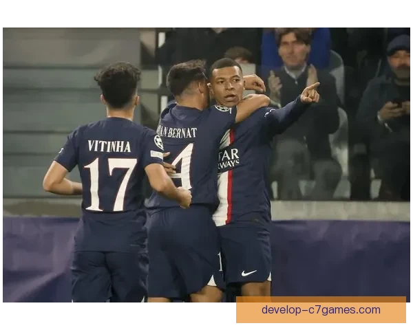 欧冠焦点战逆转上演本土新星闪耀全场引爆舆论热潮豪门对决再掀风云