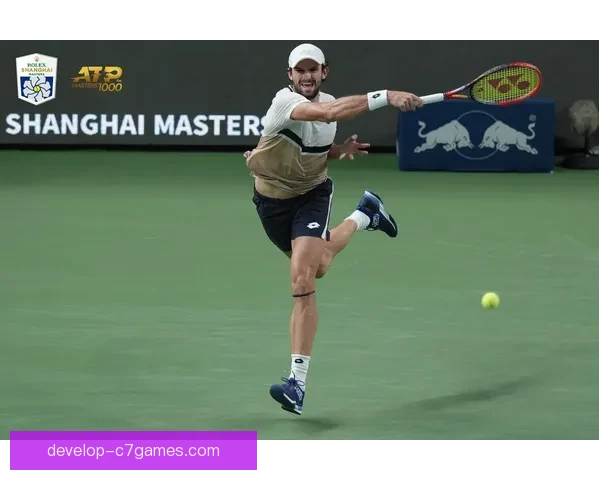 网球赛季高潮不断 世界排名前十选手争夺激烈